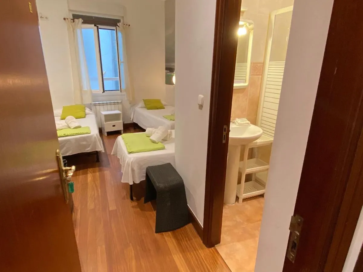 Pension Koxka Bi San Sebastián 0*,